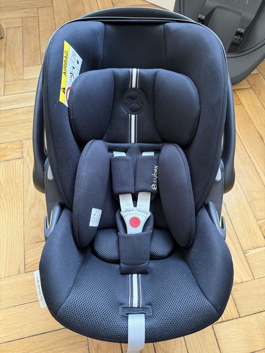 Fotelik Cybex Cloud G+ z wkladka dla noworodka