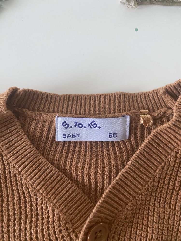 Sweterek dla niemowlaka 68
