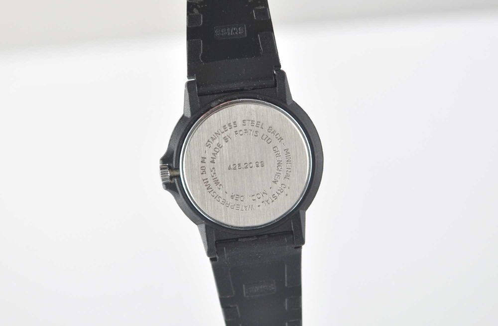 Relógio Fortis de publicidade à marca de energias AGROLA