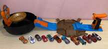 Автомобільний трек Hot Wheels Monster Trucks Трюки в шині (GVK48)