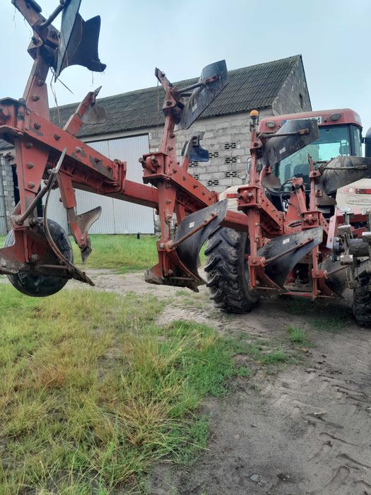 Pług Gregoire Besson 3+1.