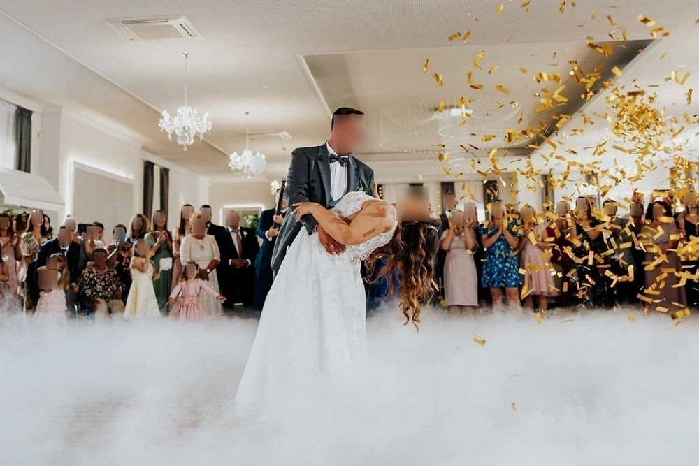 Wiatraki iskier | Napis Miłość | Ciężki dym | Wyrzutnie dymu | Iskry