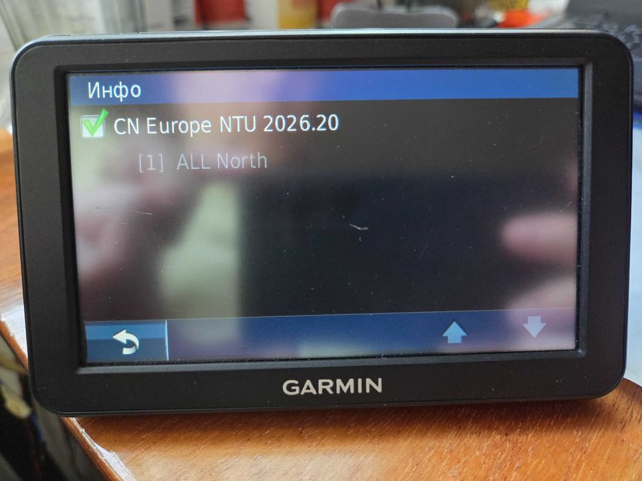 GPS навигатор GARMIN Nuvi 50LM чехол зарядка прикуриватель карты 2026г