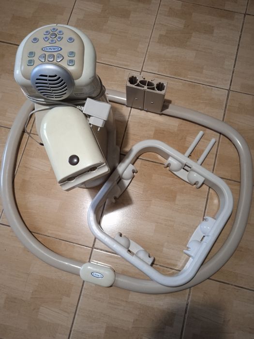 Продається гойдалка для немовлят Graco Sweetpeace