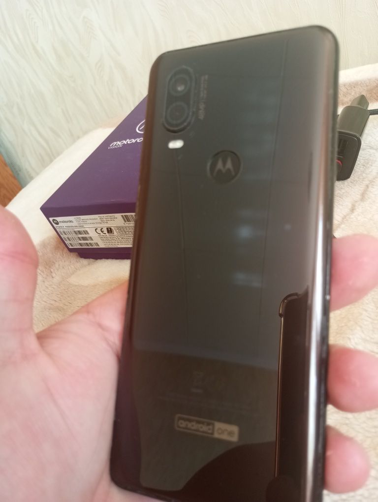 Motorola one vision 4/128 NFC