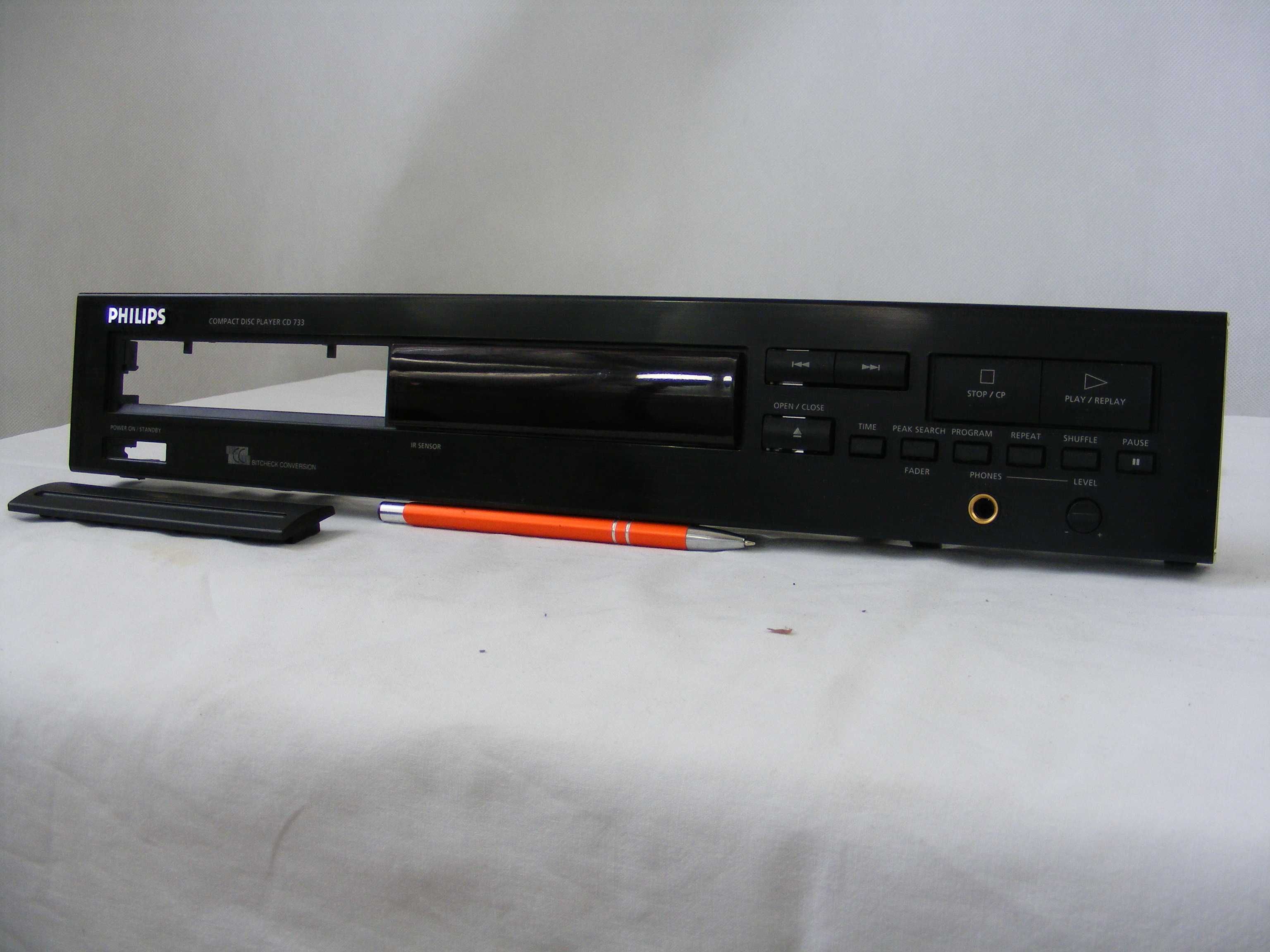 PHILIPS CD-733 - panel przedni