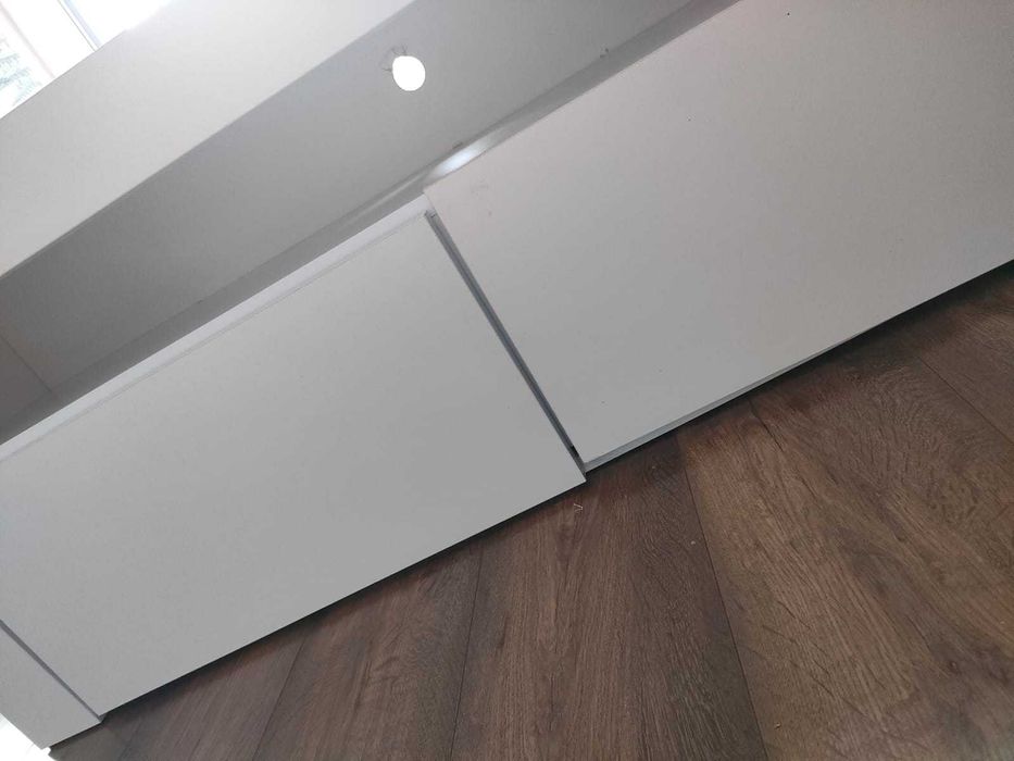 Stolik RTV długość 130cm szerokość 35cm