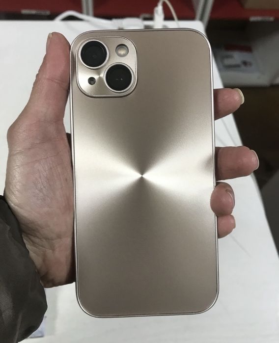 Чохол на айфон 13