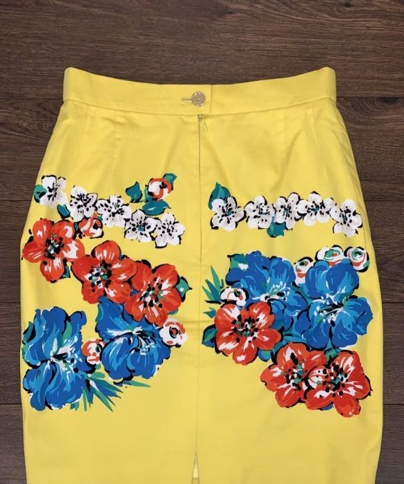 Стильная яркая желтая юбка в цветы escada s,оригинал 100% хлопок