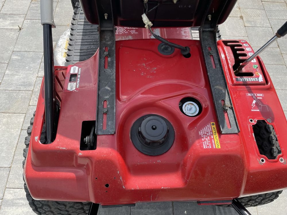 Honda HT 3813 , 2 Cyl. Chłodzony cieczą