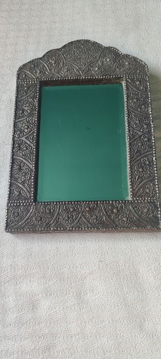 Espelho árabe com moldura prata folheada 30 cm aprox