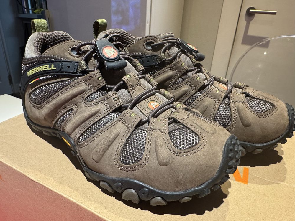 Tenis merrell,completamente novos com caixa , nunca usados, tamanho 38