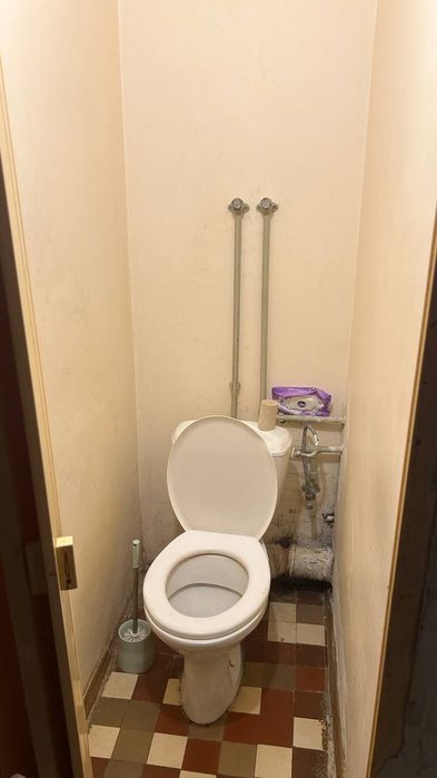 Продаж кімнати в гуртожитку