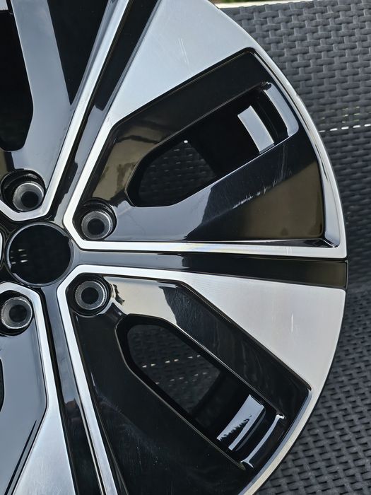 Felga 19cali 5x108 9j et53 oryginal Volvo Polestar