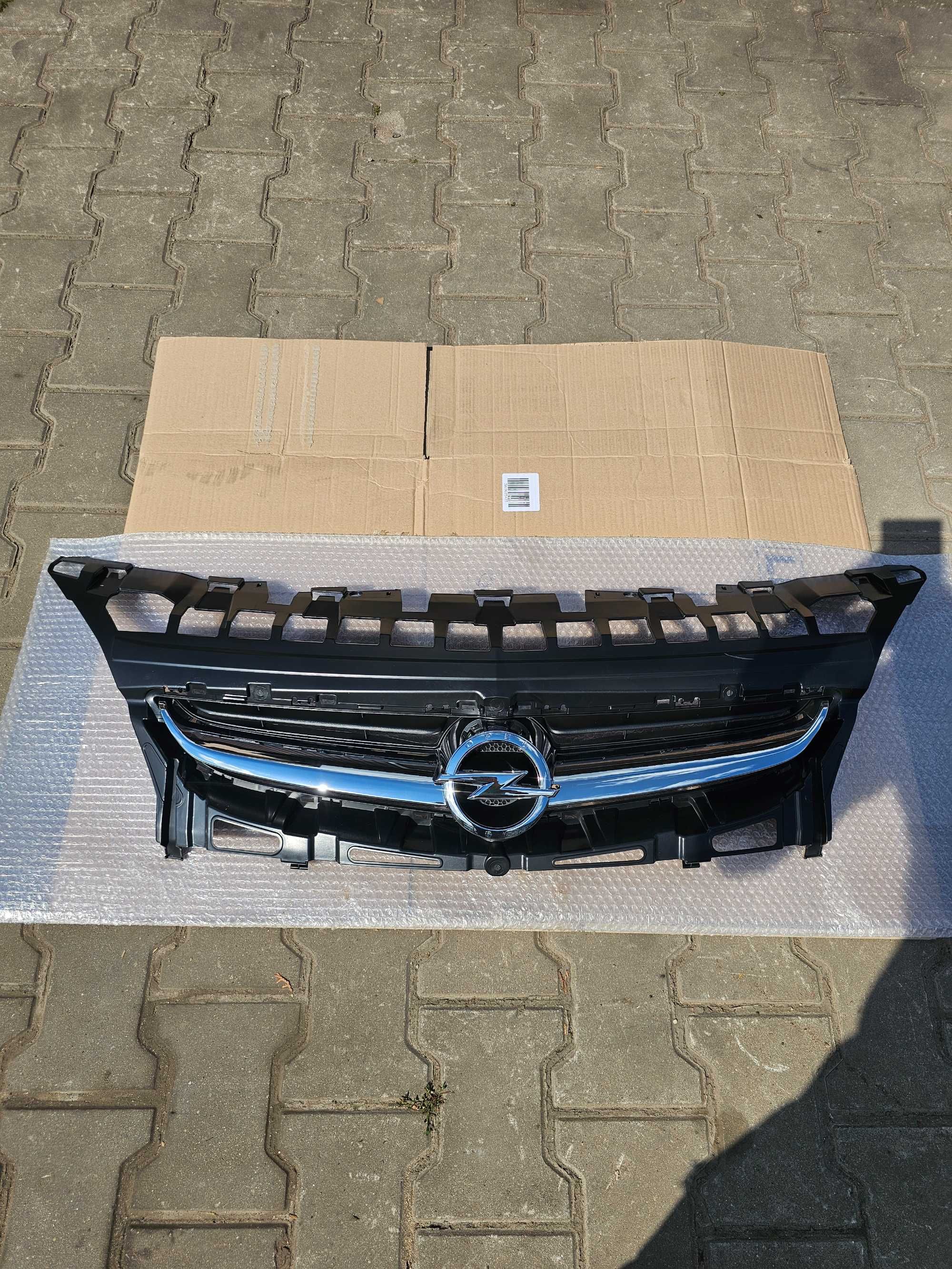 Opel Astra J Lift Atrapa Chłodnicy Grill Kompletny Europa
