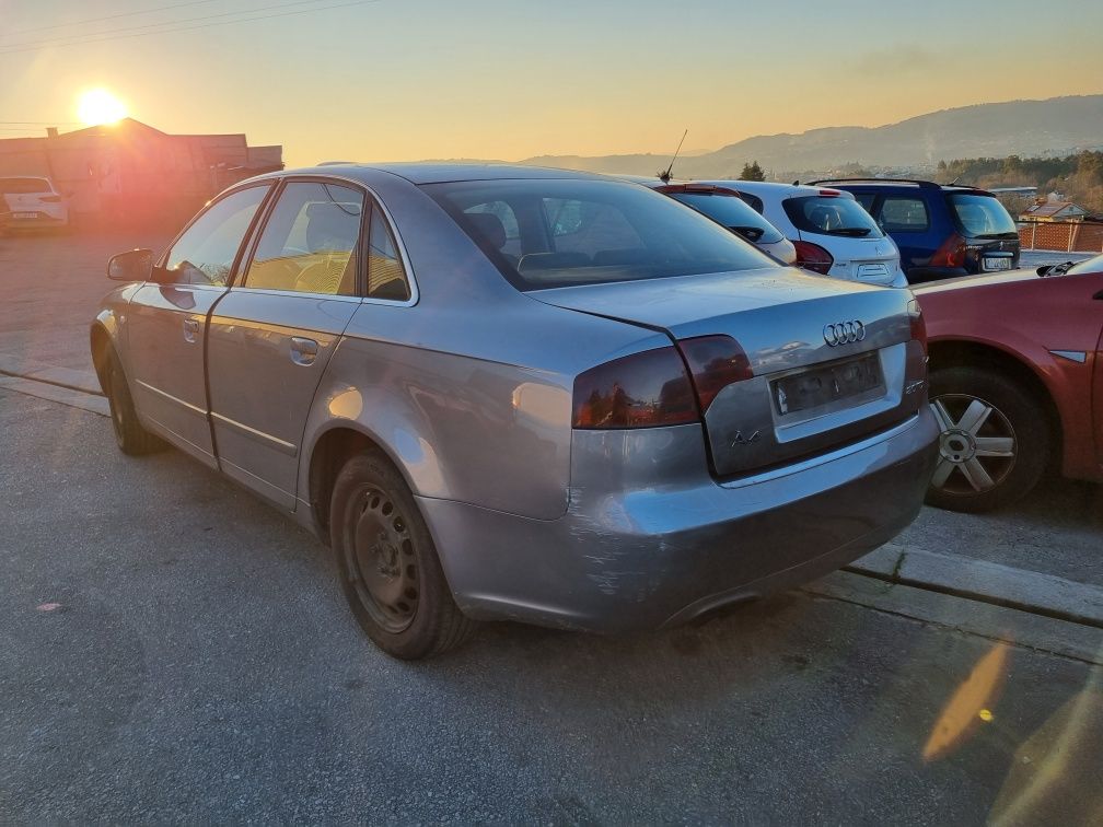 Audi A4 B7 2.0 TDi 140CV de 2006 para peças