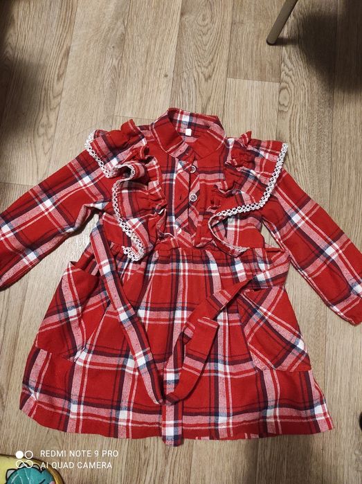 Плаття на дівчинку