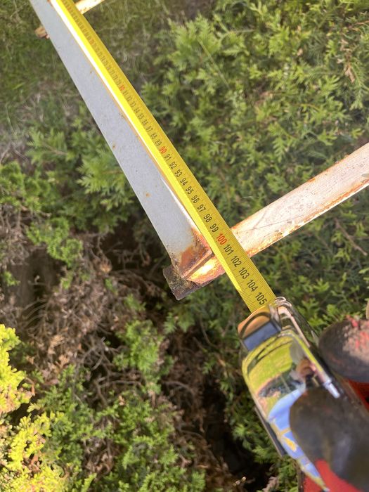 Stelaż na daszek/zadaszenie drzwi