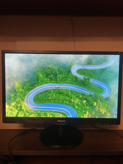 Монітор Philips 24 дюйма MODEL 243V5