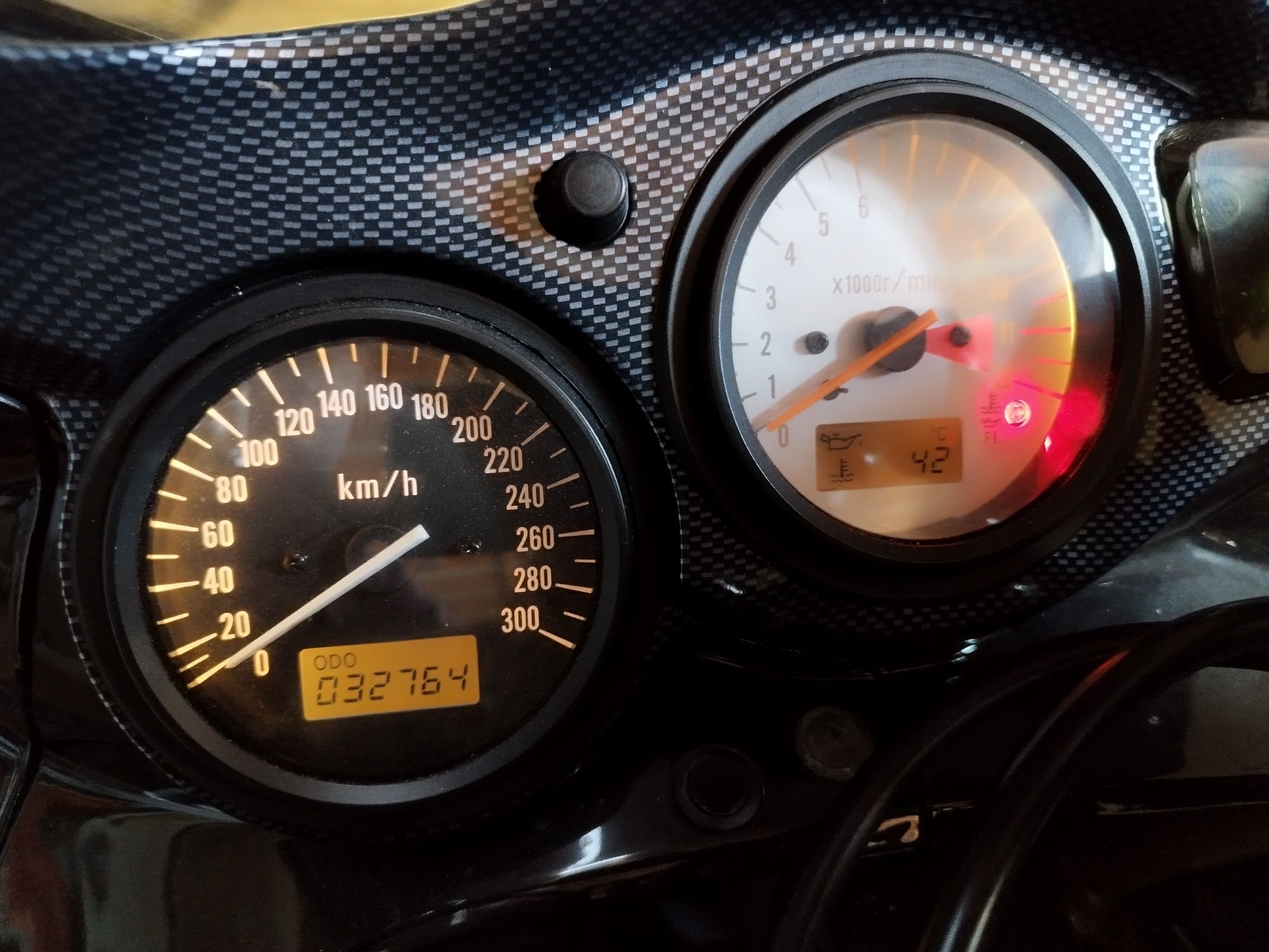 Suzuki TL 1000S para venda ou troca.