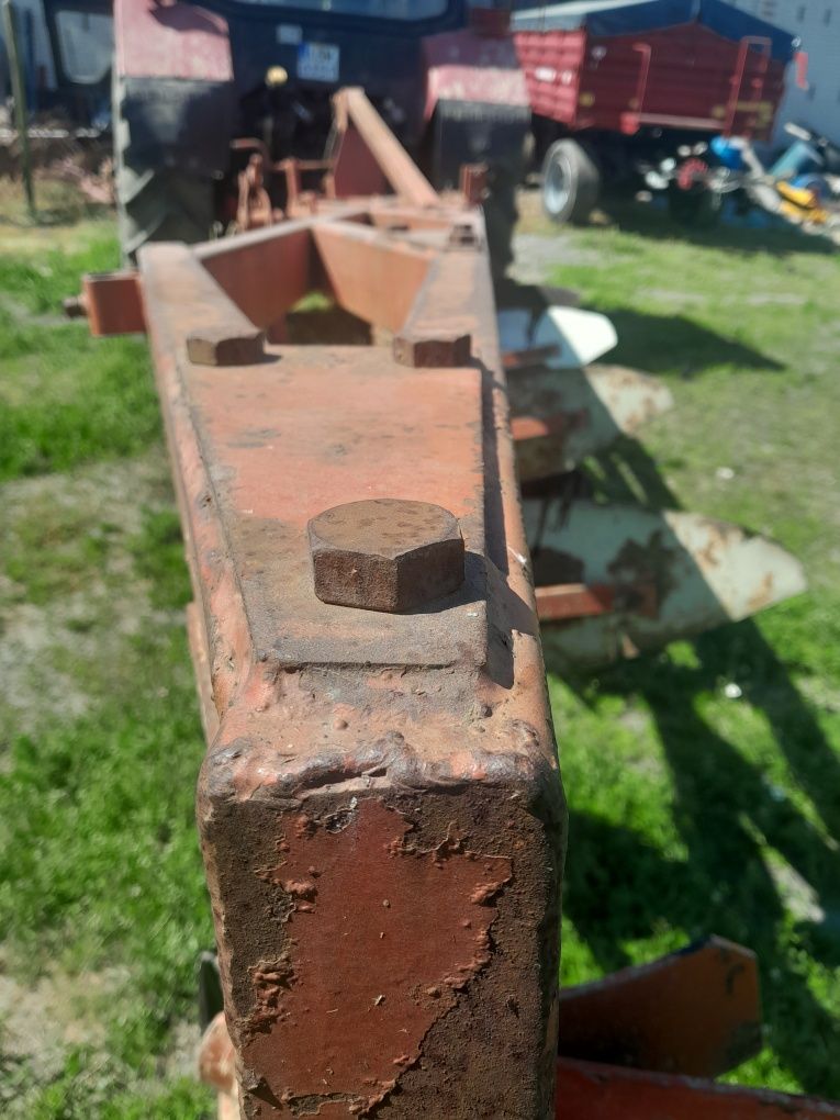 Pług 5 skibowy zagonowy