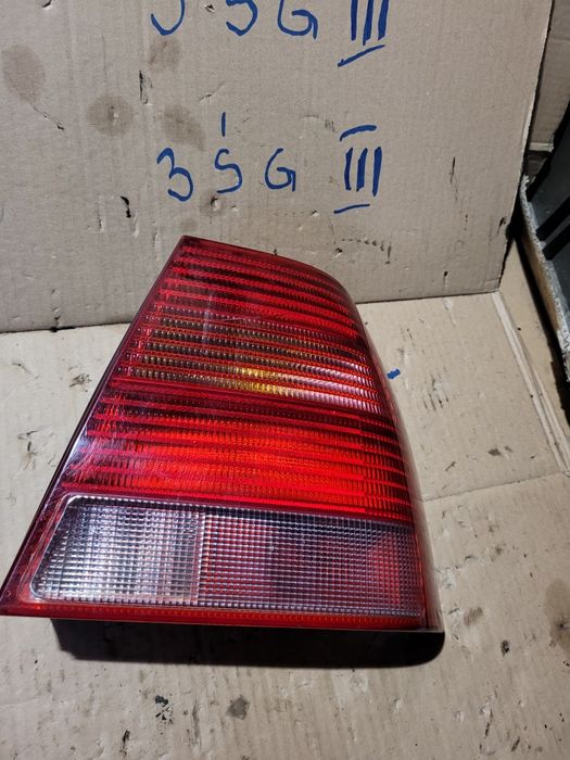 Lampa tył prawa vw bora sedan 2003r