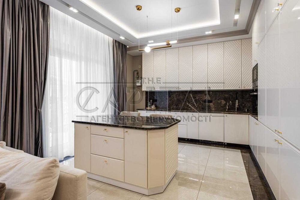 Дизайнерська 3-кімнатна квартира 120 м² з ремонтом в ЖК «Поділ Град»