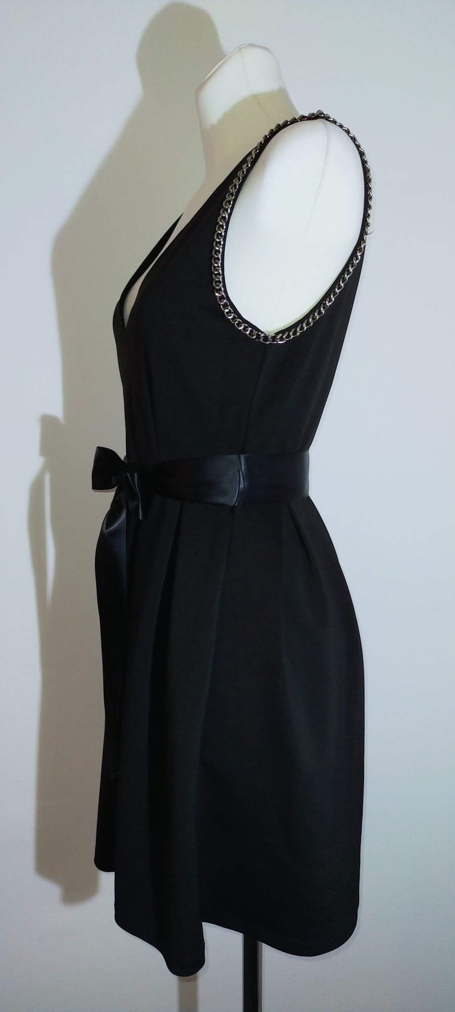 Sukienka czarna rozkloszowana wesele 36 S 38 M