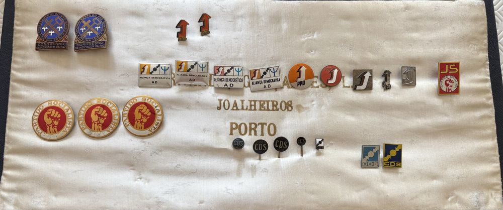 Alfinetes pins varios