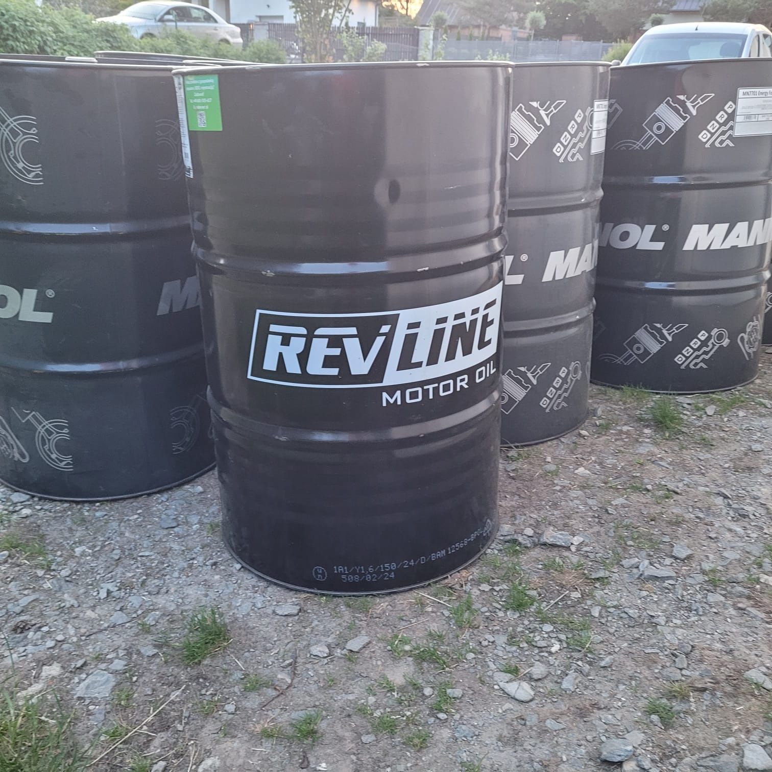 Beczki metalowe 200L