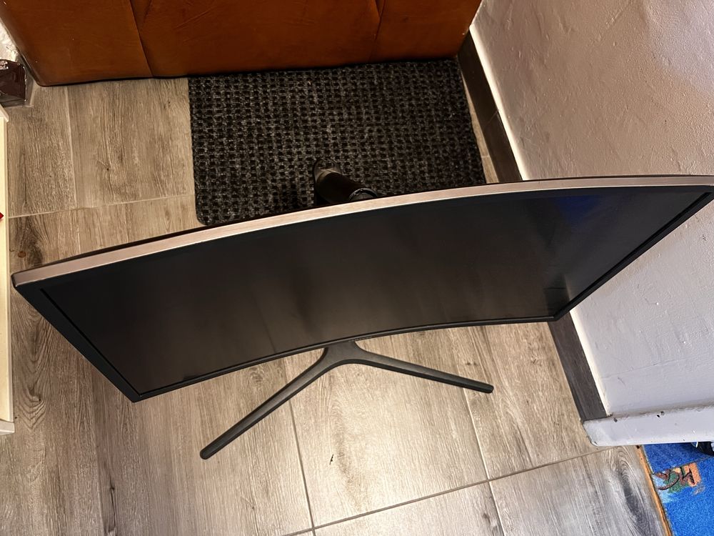 Monitor Samsung LC27HG70 QLED 27” 144Hz 1ms WQHD Gaming HDR