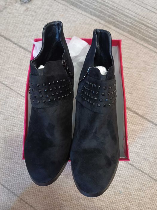 Чобітки жіночі розмір 39