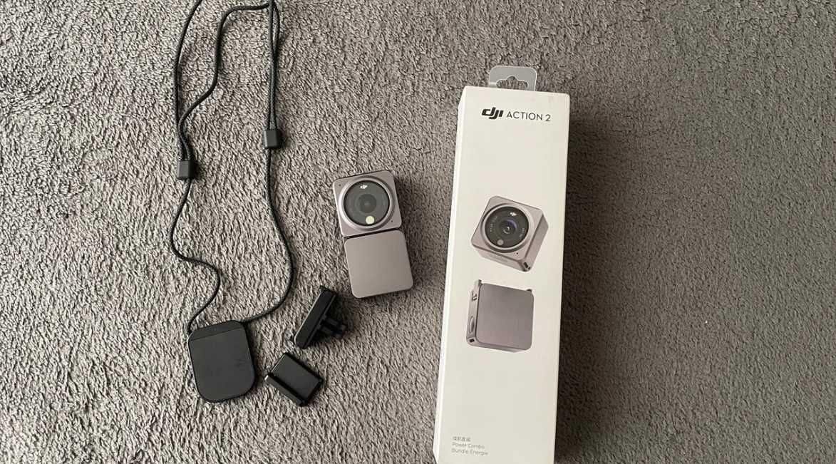 Câmera de Ação DJI Action 2 - Como Nova