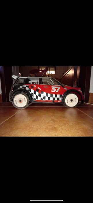 Carro telecomando a nitro escala 1/8 55 cm