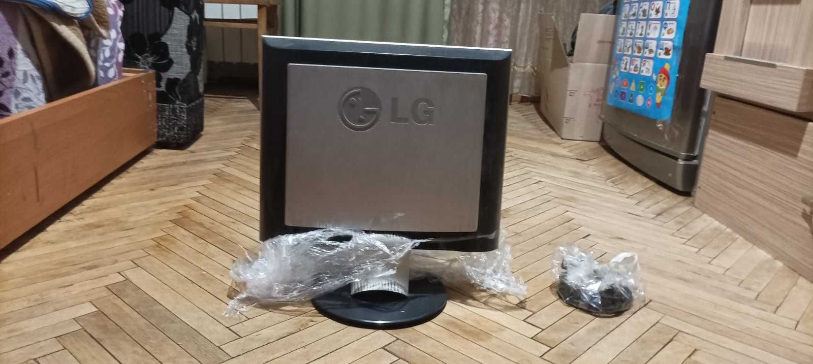 Монітор LG Flatron 19 дюймів