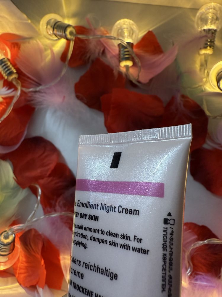 Mary Kay Extra Emmolient Night Cream