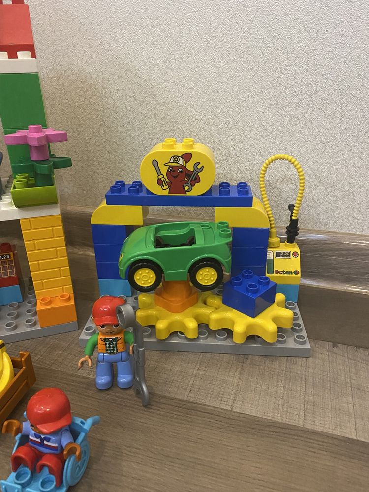 Лего дупло місто LEGO DUPLO Городская площадь (10836)