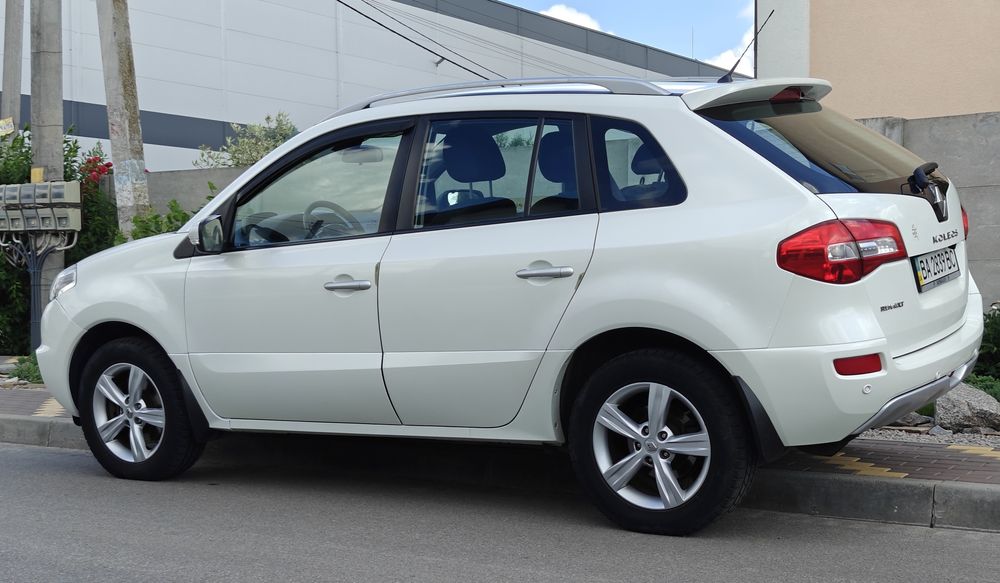 Renault Koleos 20.12.2011 перша реєстрація 15.10.2013