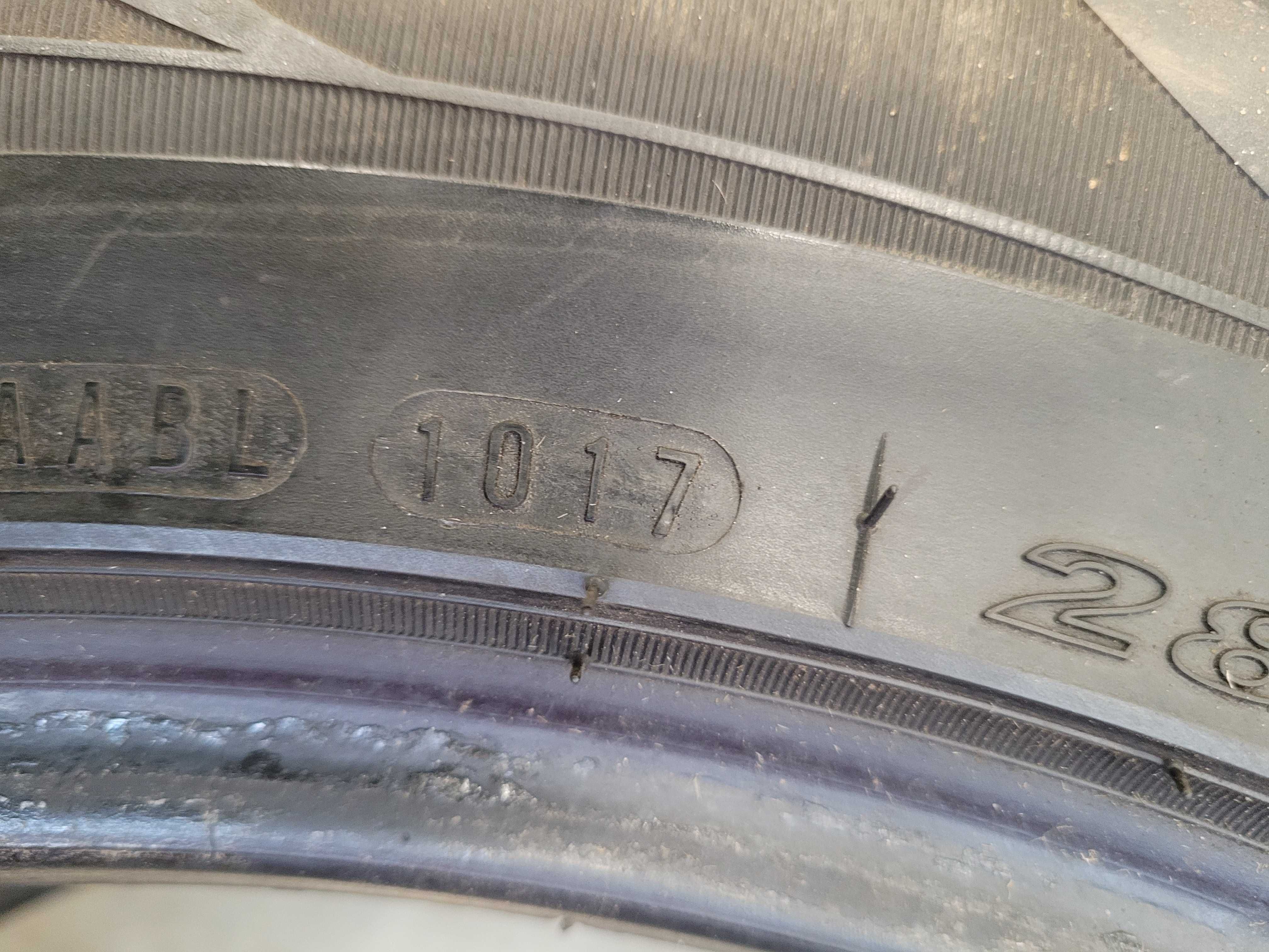 Opony 2 szt Nexen 235/45 R 19
