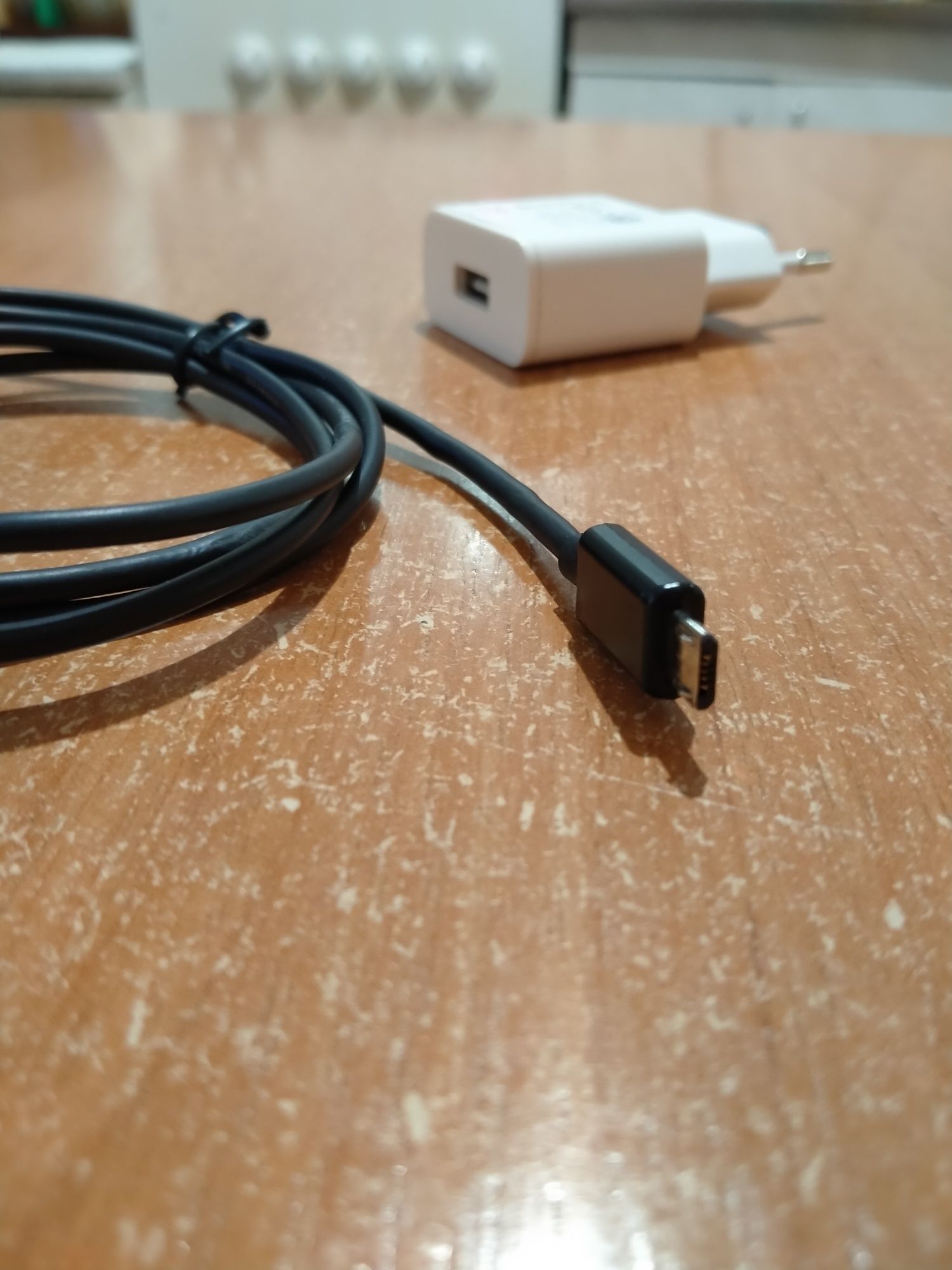 Зарядка 5v-2100mA зарядное устройство + кабель MicroUSB или Type-C