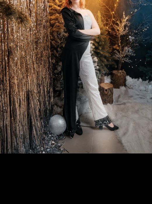 Костюм шикарний вечірній