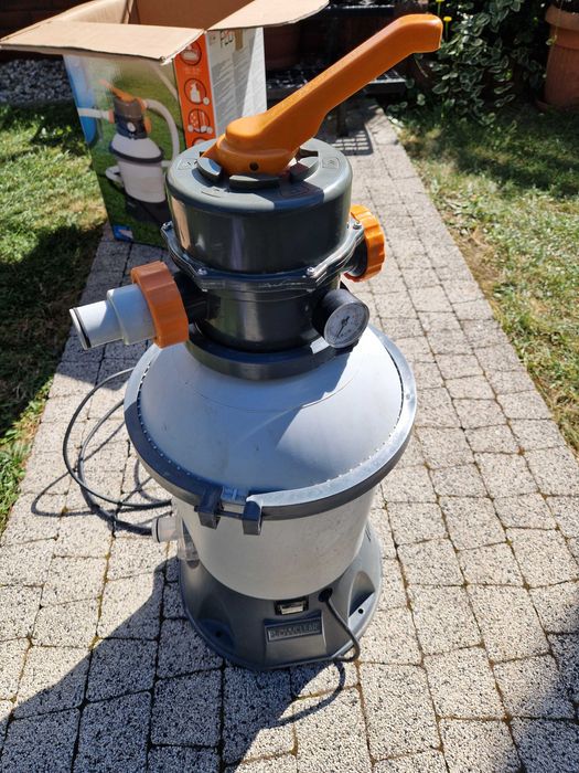 Filtr piaskowy Bestway FlowClear | 3028 l/h | Plus kulki filtracyjne