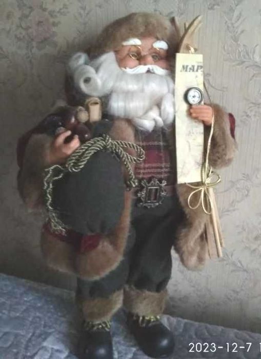 Санта-Клаус (англ. Santa Claus) — рождественский дед