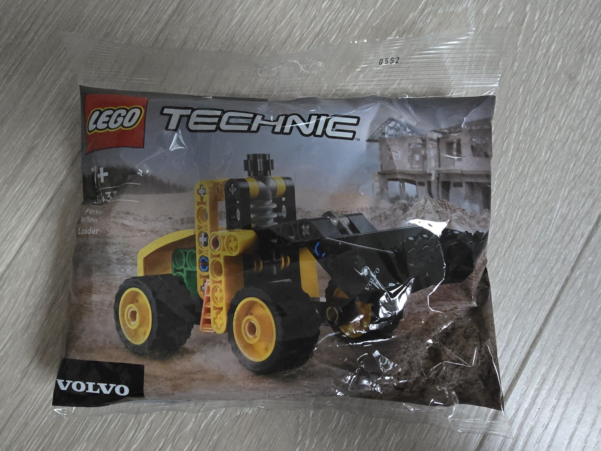 Nowy polybag LEGO 30433 Technic Ładowarka kołowa Volvo z roku 2022