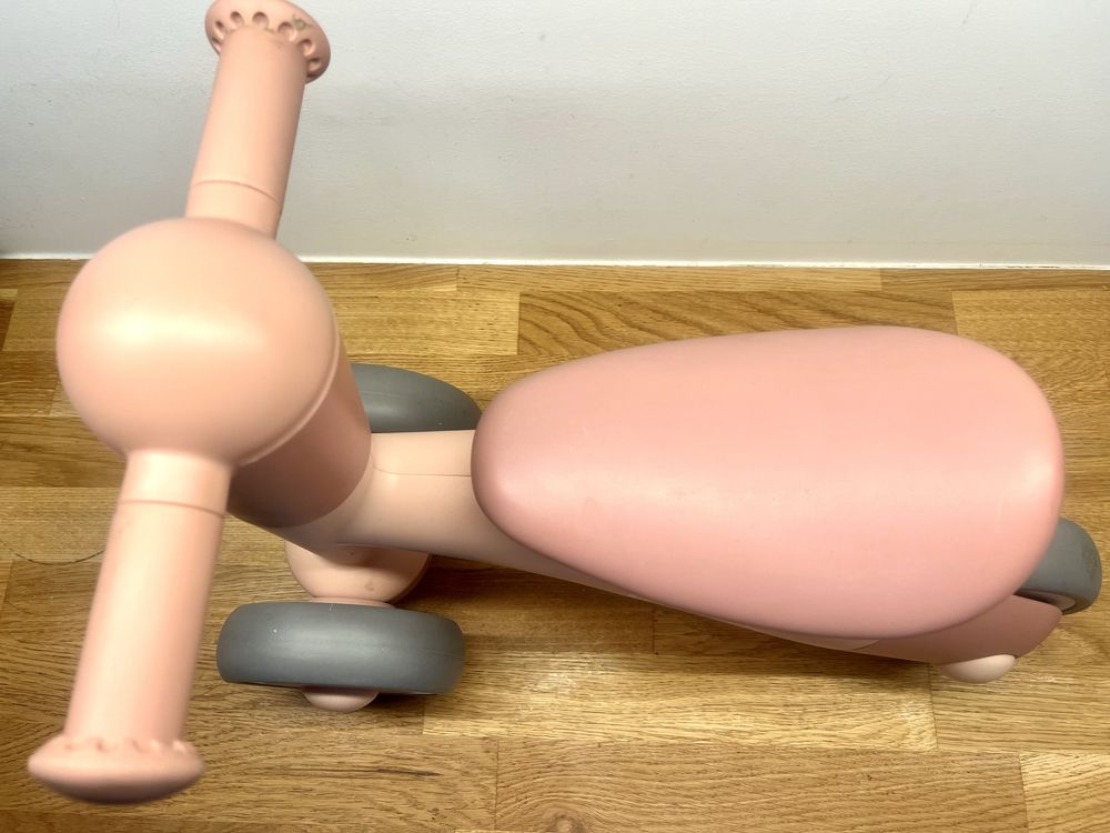 Rowerek Kinderkraft MINIBI trzykołowy, biegowy