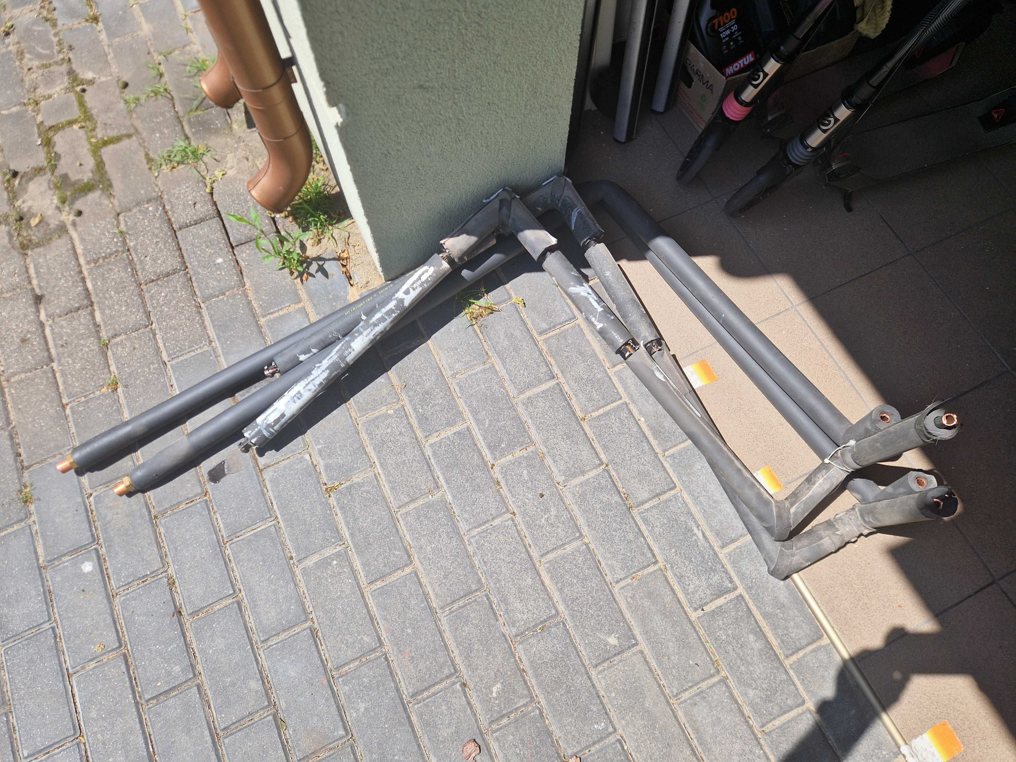 Zestaw solarny do podgrzewania wody - automatyka, panele, pompa itp