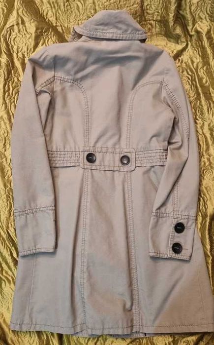 Płaszcz kurtka r. 38 M khaki kremowy zapinany