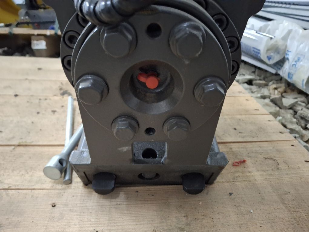Szybkozłacze wychylę powertilt Kinshofer 4-6 ton Lehnhoff