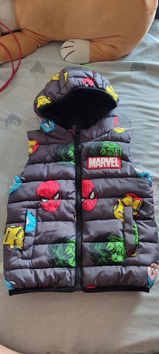 Жилетка Марвел Sinsay 104