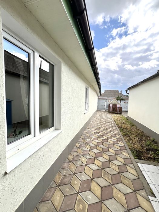 Продається будинок+СТО в центрі!